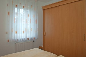 großer Kleiderschrank Appartement für 4 Personen im Sonnenhus Rügen in Sellin
